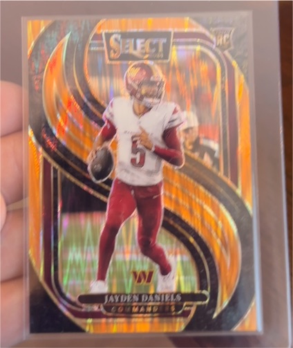 2024 Panini Select Premier Level #112 Jayden Daniels — front