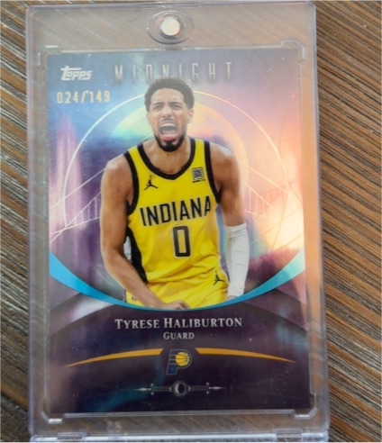2025 Topps Midnight #024 Tyrese Haliburton — front