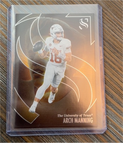 2025 Panini Silhouette #16 Arch Manning — front
