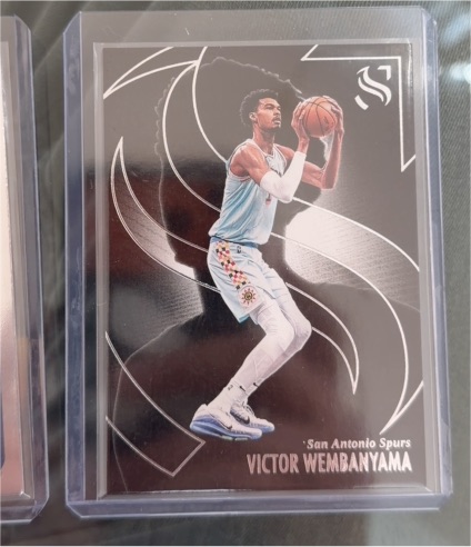 2024-25 Panini Silhouette #14 Victor Wembanyama — front