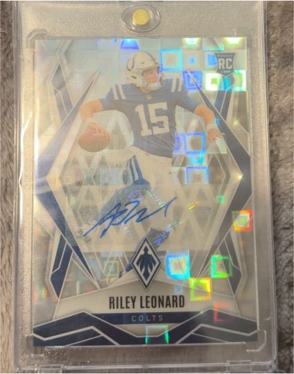 2025 Panini Phoenix #170 Riley Leonard — front