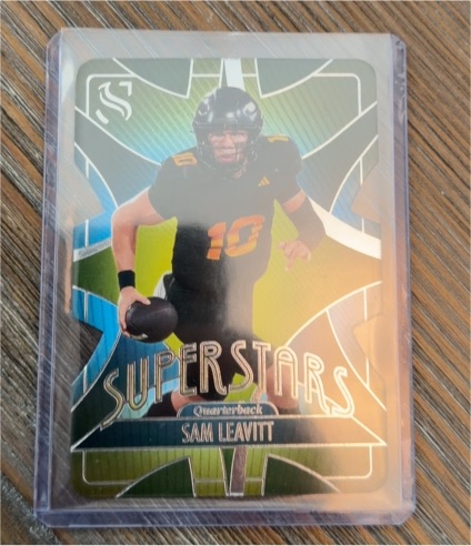 2025 Panini Silhouette #7 Sam Leavitt Superstars — front