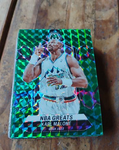 2023-24 Panini Mosaic #297 Karl Malone NBA Greats Green Mosaic Prizm — front