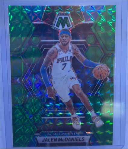 2022-23 Panini Mosaic #175 Jalen McDaniels Green Mosaic Prizm — front