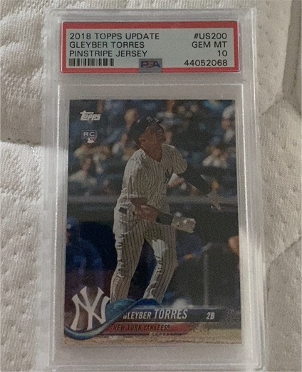 2018 Topps Update #US200 Gleyber Torres Pinstripe Jersey Rookie Card — front