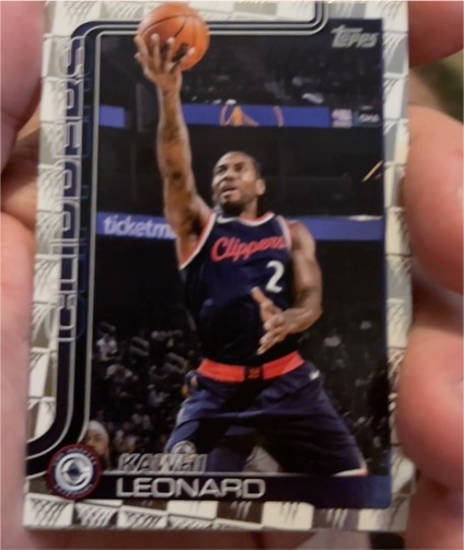 2025-26 Topps #142 Kawhi Leonard — front