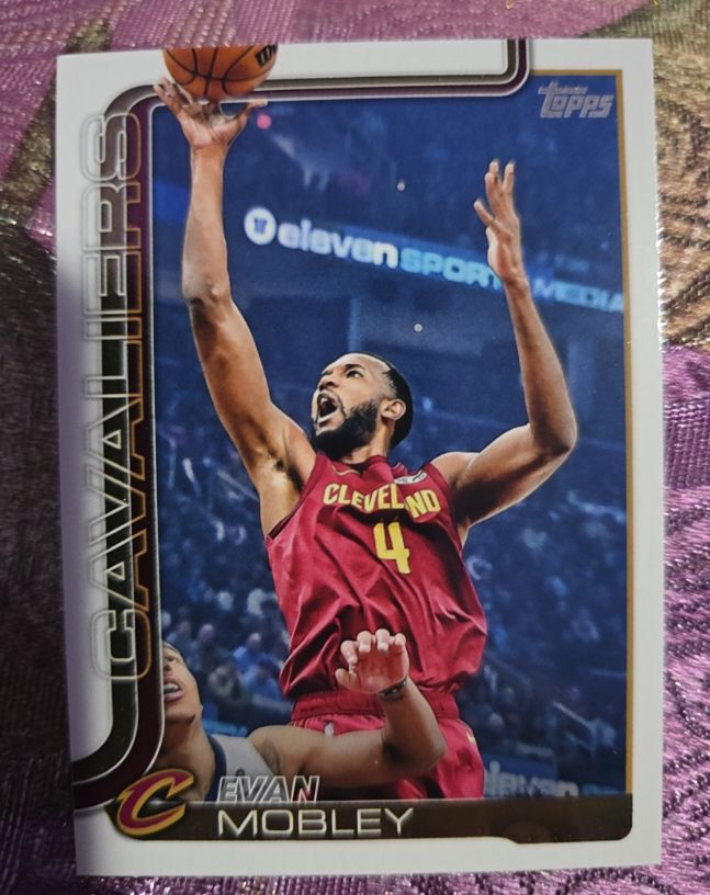 2025-26 Topps #82 Evan Mobley — front