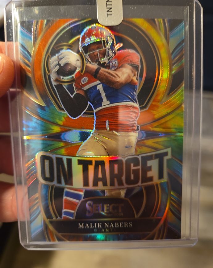 2025 Panini Select #19 Malik Nabers On Target — front
