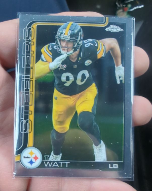 2025 Topps Chrome #258 T.J. Watt — front