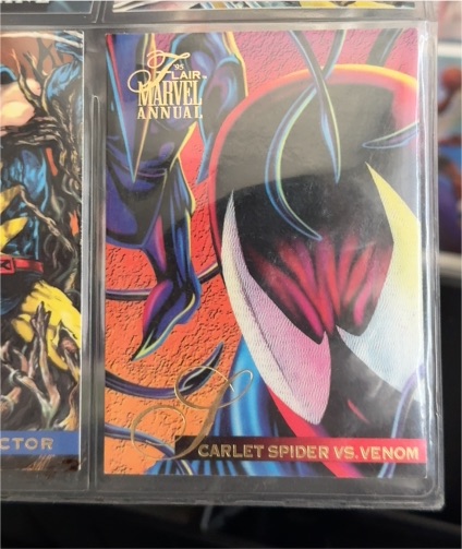 1995 Flair Marvel Annual #65 Scarlet Spider vs Venom — front