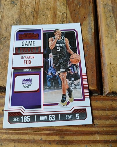 2023-24 Panini Contenders #40 De'Aaron Fox Season Ticket Sacramento Kings — front
