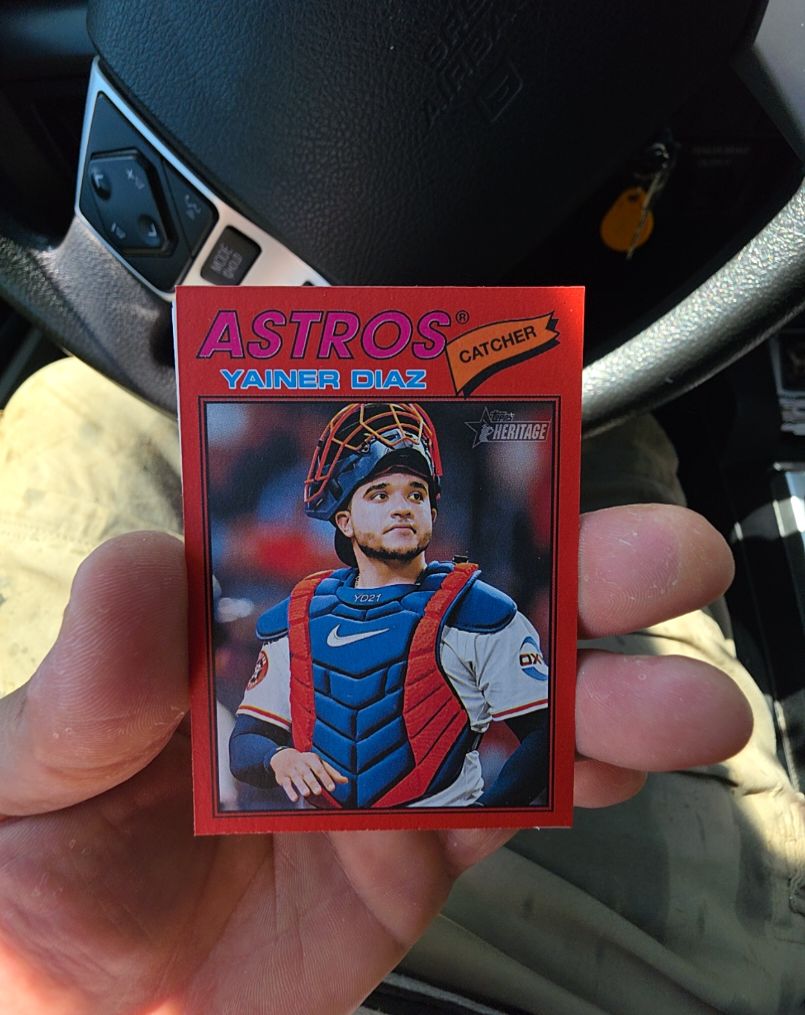 2026 Topps Heritage #219 Yainer Diaz — front
