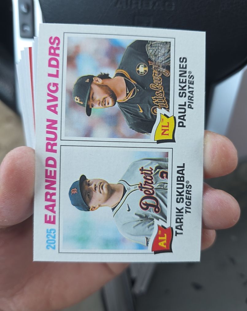 2026 Topps Heritage #7 2025 Earned Run Avg Leaders Paul Skenes / Tarik Skubal — front