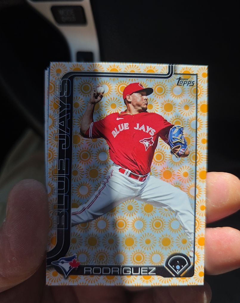 2025 Topps Series 2 #694 Yariel Rodriguez — front