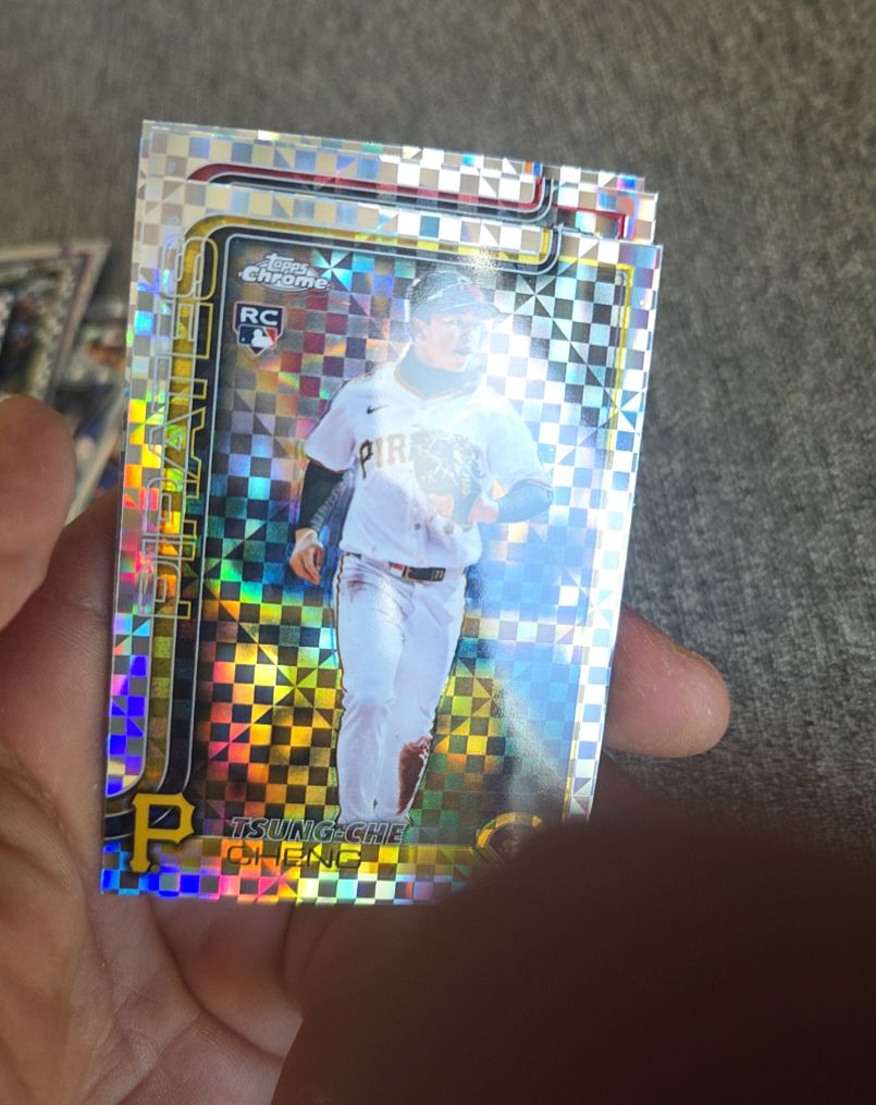 2025 Topps Chrome Update Series #USC74 Tsung-Che Cheng — front