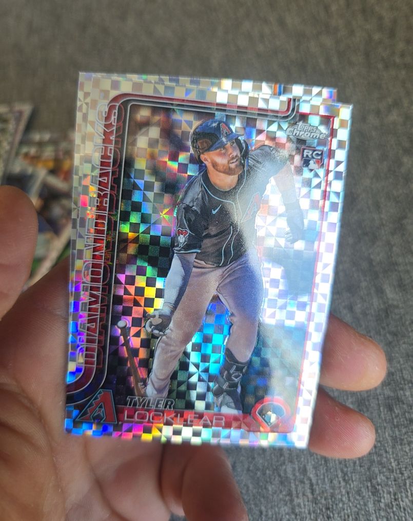 2025 Topps Chrome Update #USC80 Tyler Locklear X-Fractor Rookie Card — front