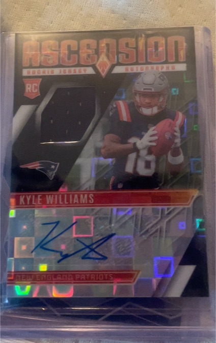 2025 Panini Phoenix Ascension Rookie Jersey Autographs Kyle Williams #QRJ-KWS — front