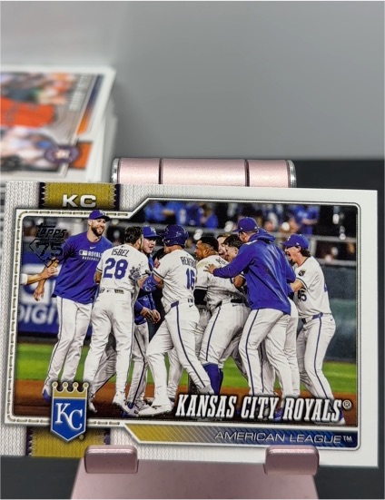 2026 Topps Series 1 #34 Kansas City Royals Team Card — front