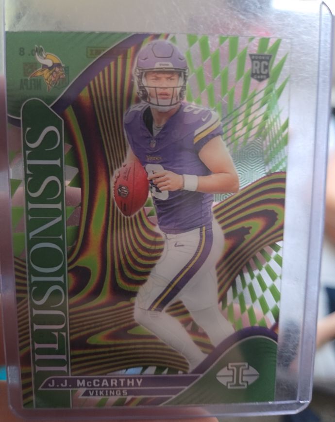 2024 Panini Illusions #8 J.J. McCarthy — front