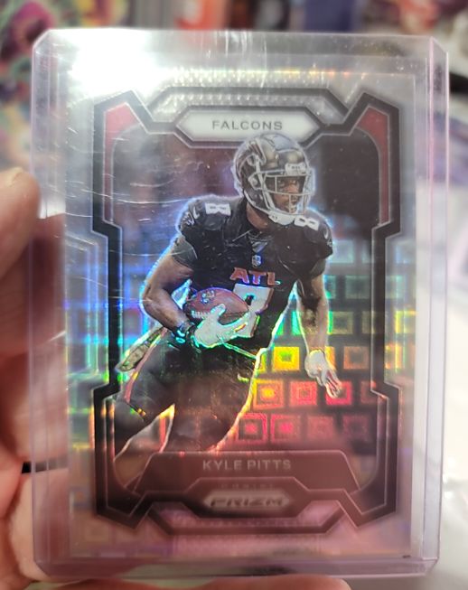 2023 Panini Prizm #11 Kyle Pitts — front