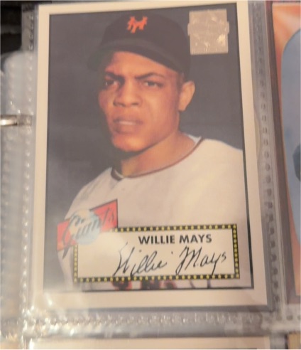 1996 Topps Commemorative Set #261 Willie Mays — front