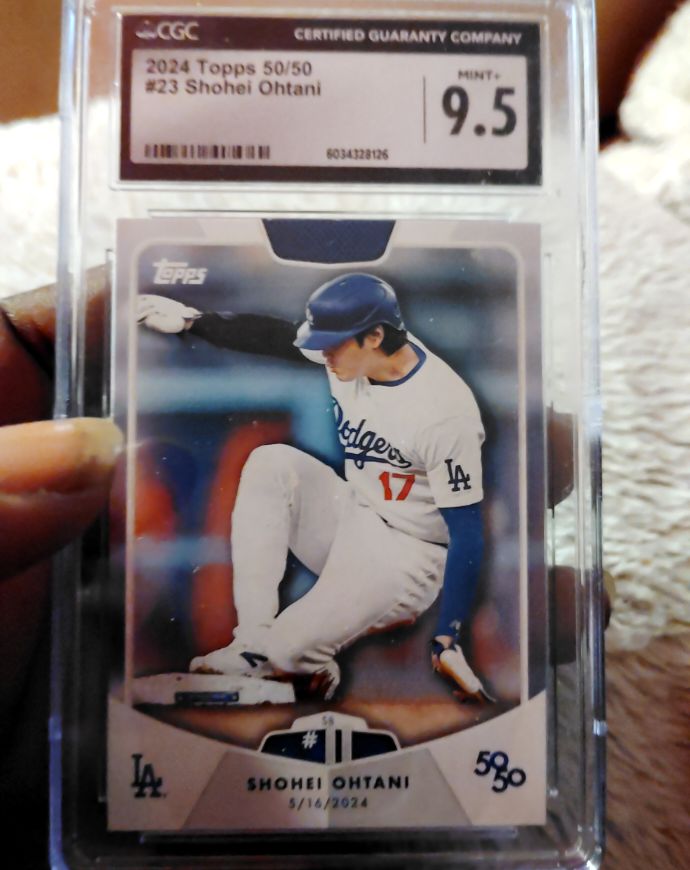 2024 Topps 50/50 #23 Shohei Ohtani — front