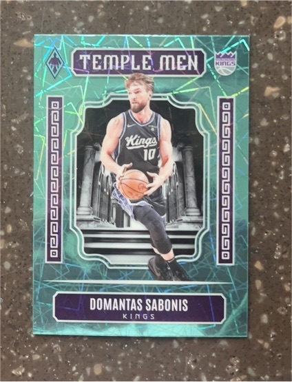 2023-24 Panini Phoenix #19 Domantas Sabonis Temple Men — front