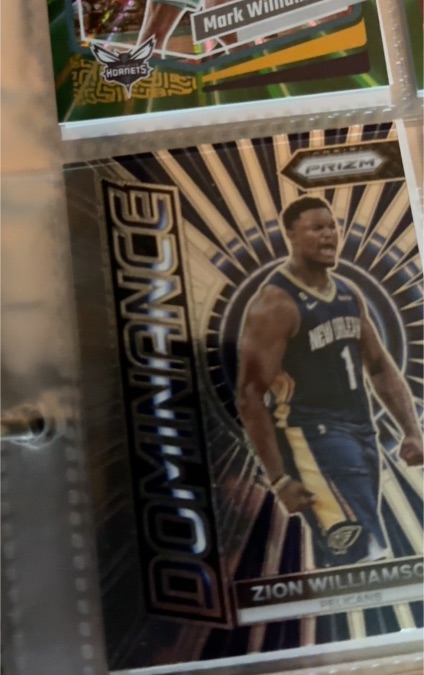 2022-23 Panini Prizm Dominance #Dominance Zion Williamson — front
