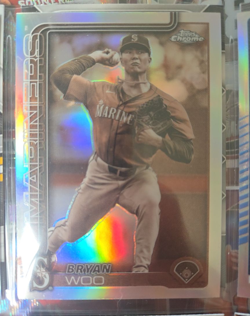 2025 Topps Chrome Update #USC16 Bryan Woo Sepia Refractor — front