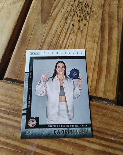 2025 Panini Chronicled #60 Caitlin Clark — front