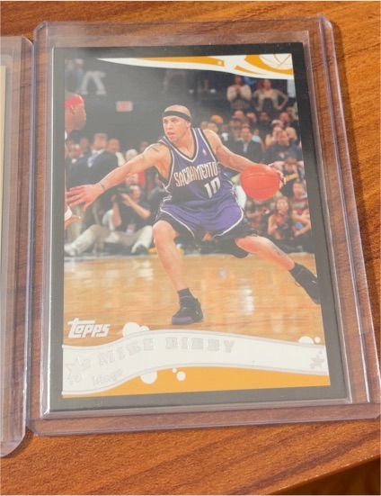 2005-06 Topps #202 Mike Bibby — front
