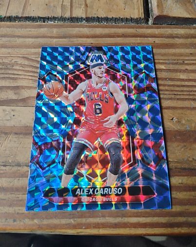 2023-24 Panini Mosaic #111 Alex Caruso — front