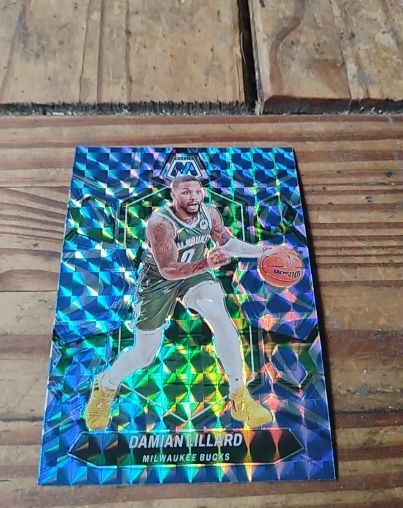 2023-24 Panini Mosaic #109 Damian Lillard — front
