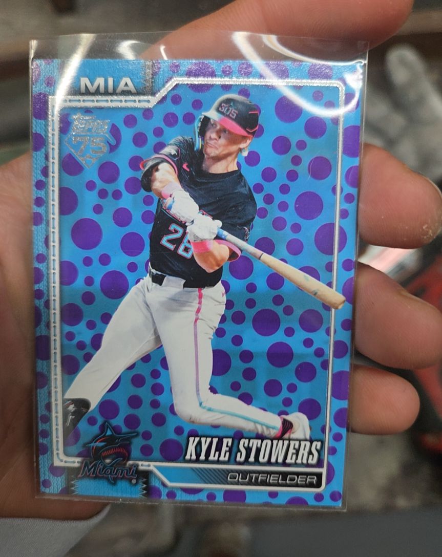 2026 Topps #293 Kyle Stowers Holiday Polka Dots Blue & Purple — front