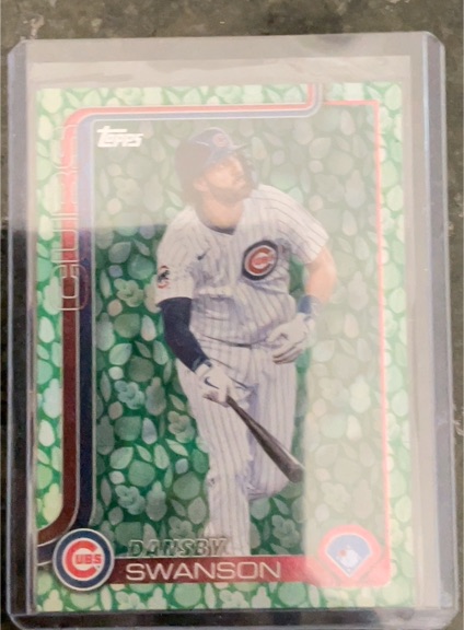 2025 Topps Holiday #H39 Dansby Swanson Green Holiday Plaid Chicago Cubs — front
