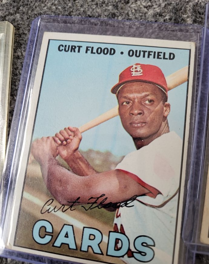 1967 Topps #245 Curt Flood — front