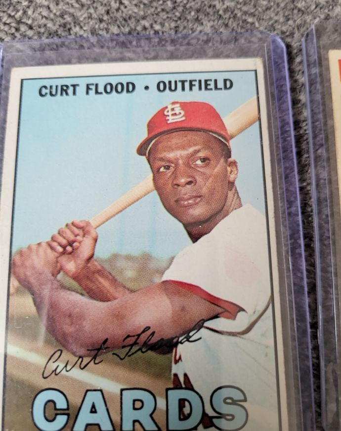 1967 Topps #245 Curt Flood — front