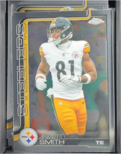 2025 Topps Chrome #257 Jonnu Smith — front