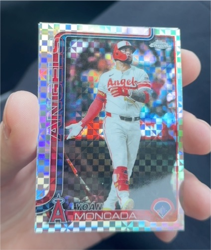 2025 Topps Chrome Update #USC22 Yoan Moncada — front