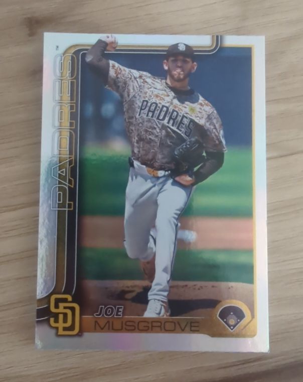 2025 Topps Chrome #55 Joe Musgrove — front
