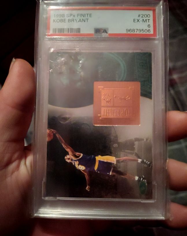 1998 SPx Finite #200 Kobe Bryant — front