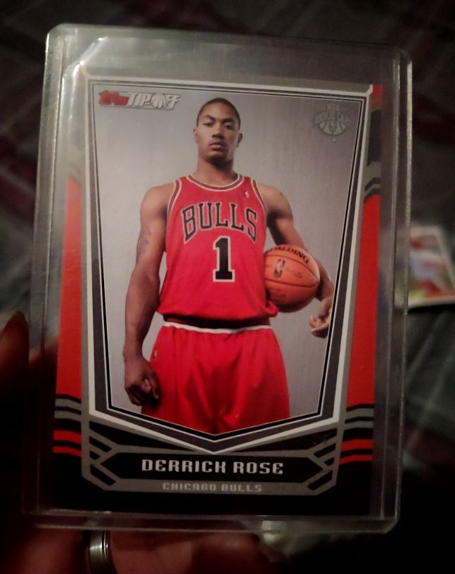 2008-09 Topps Tip-Off #111 Derrick Rose — front