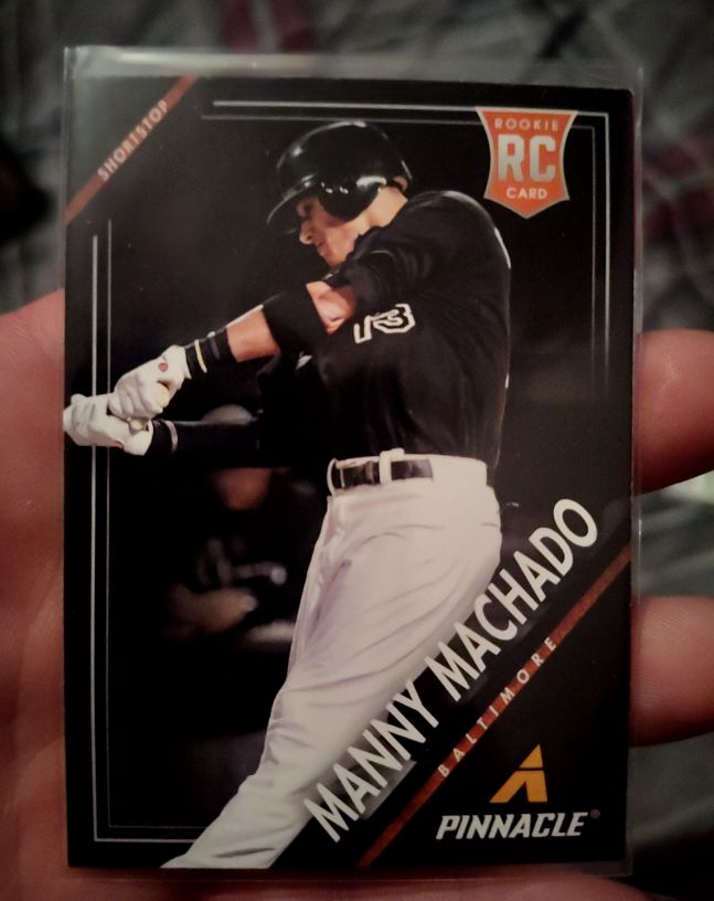 2013 Panini Pinnacle #163 Manny Machado Rookie Card — front
