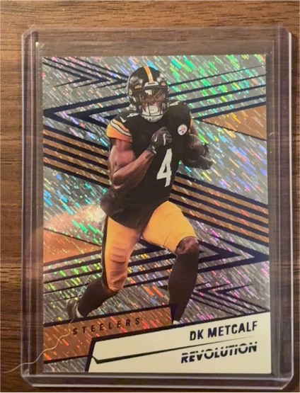 2025 Panini Revolution #17 DK Metcalf — front