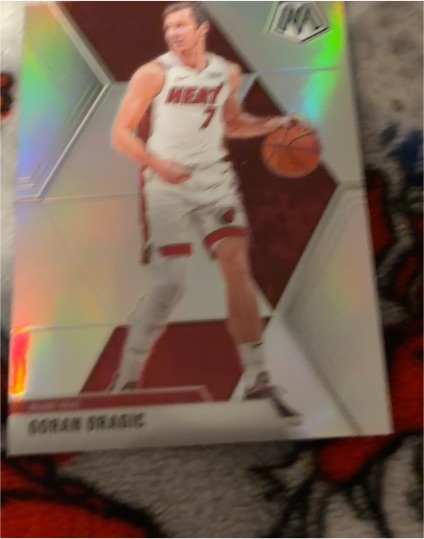 2019-20 Panini Mosaic #160 Goran Dragic Silver Prizm — front