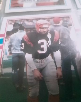1983 Topps #37 Ken Riley — front