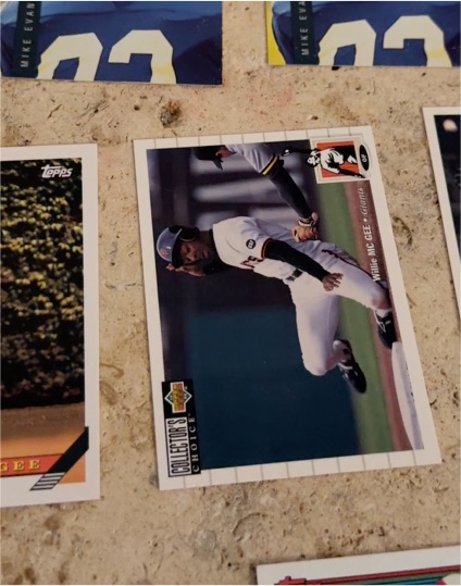 1994 Collector's Choice #60 Minnie Miñoso — front