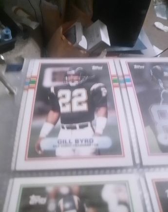1992 Topps #541 Gill Byrd — front