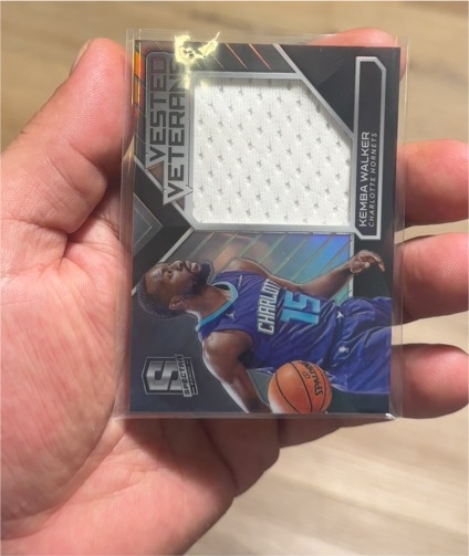 2017-18 Panini Spectra Vested Veterans #VV-17 Kemba Walker — front