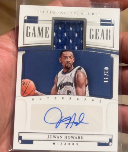 2022-23 Panini National Treasures Game Gear Autographs #21 Juwan Howard — front